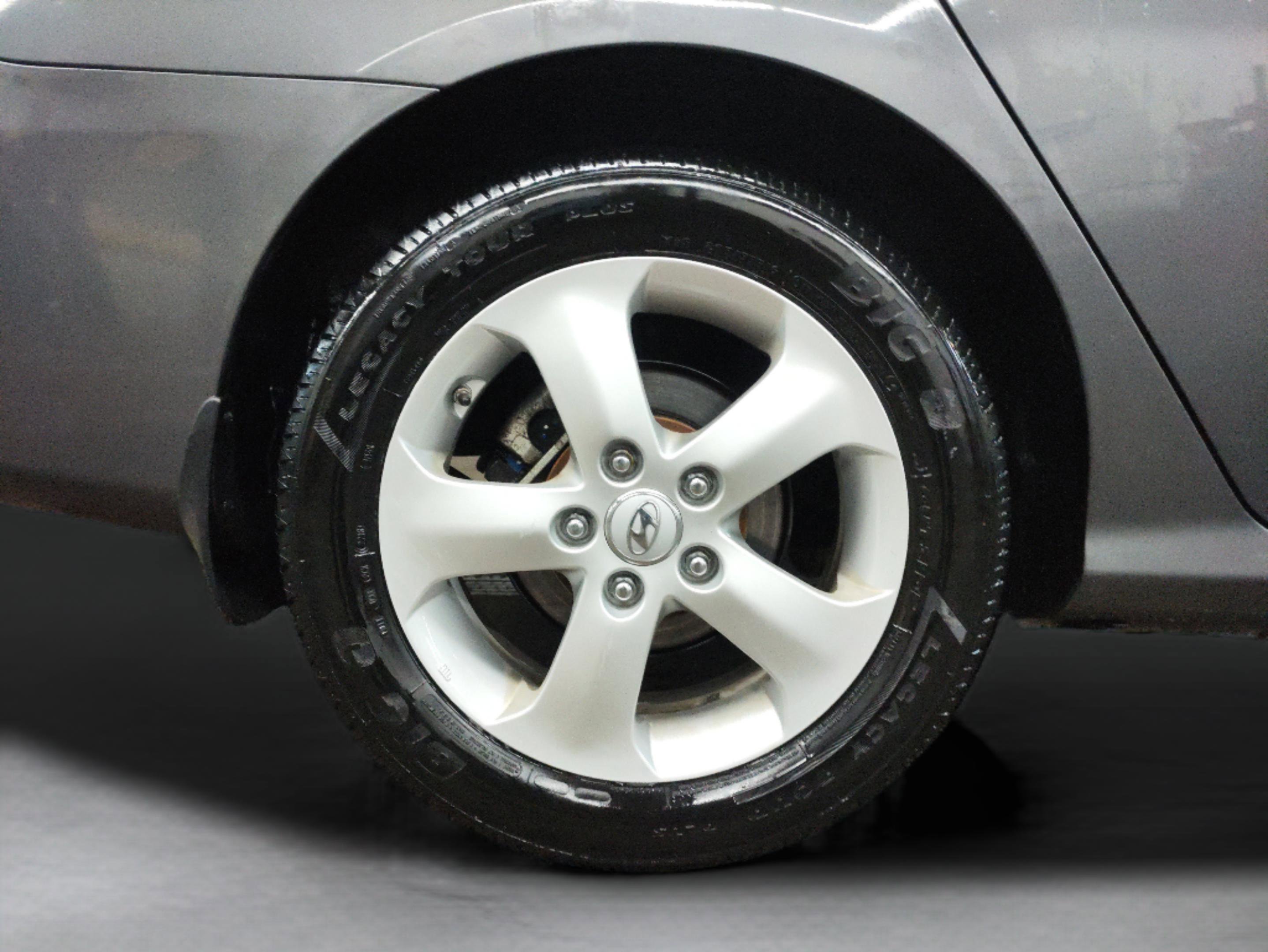 Used 2009 Hyundai Elantra SE image 16