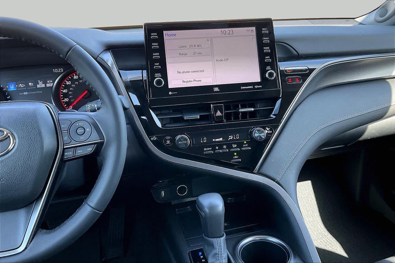 Used 2023 Toyota Camry XSE FWD image 6