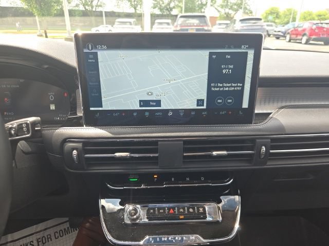 Certified 2024 Lincoln Corsair AWD w/ Equipment Group 101A image 33