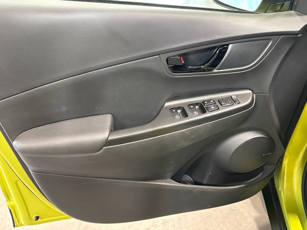 Used 2020 Hyundai Kona Ultimate AWD/4WD image 7