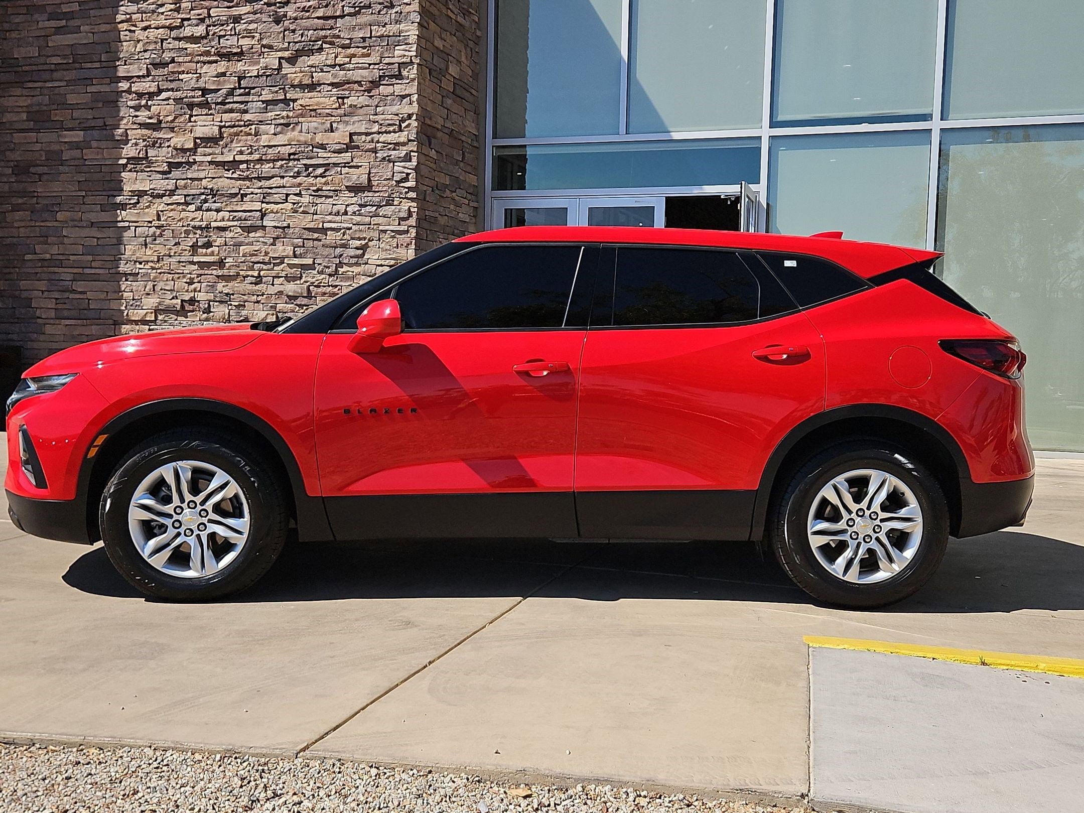 Used 2021 Chevrolet Blazer LT w/ LPO, Cargo Package image 2