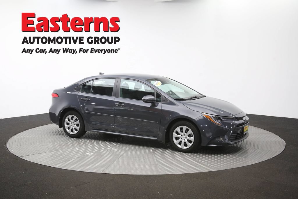 Used 2025 Toyota Corolla LE FWD image 46