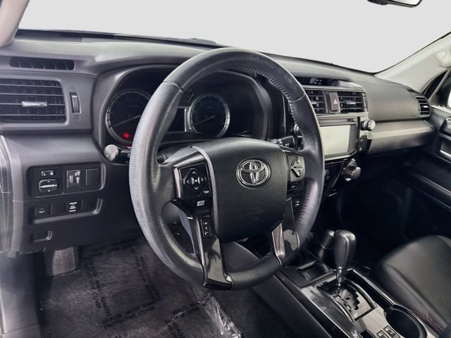 Used 2015 Toyota 4Runner Trail Premium AWD/4WD image 9