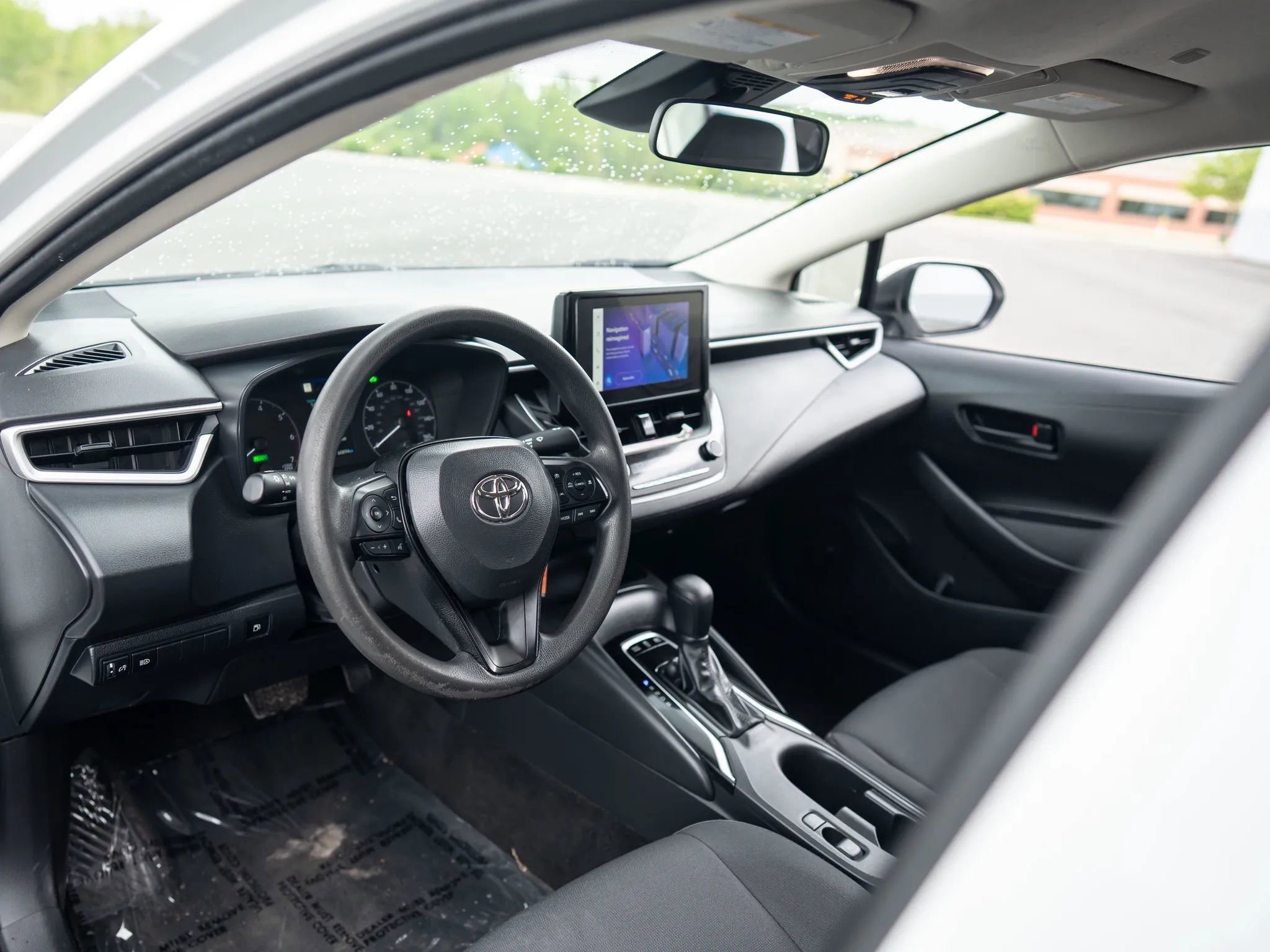 Used 2024 Toyota Corolla LE FWD image 26