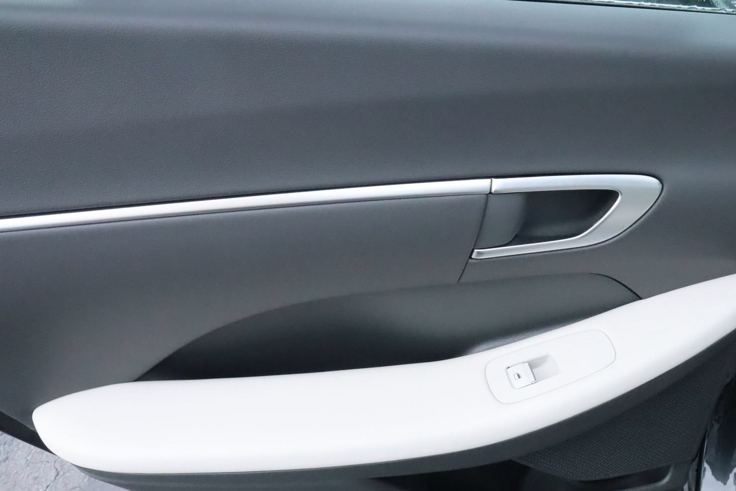 New 2026 Hyundai Sonata SEL FWD image 21