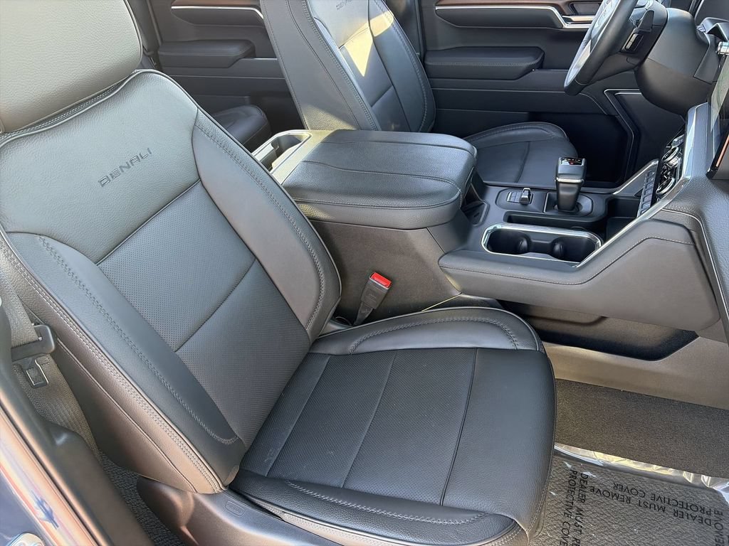 Used 2025 GMC Sierra 1500 Denali w/ Denali Reserve Package AWD/4WD image 26