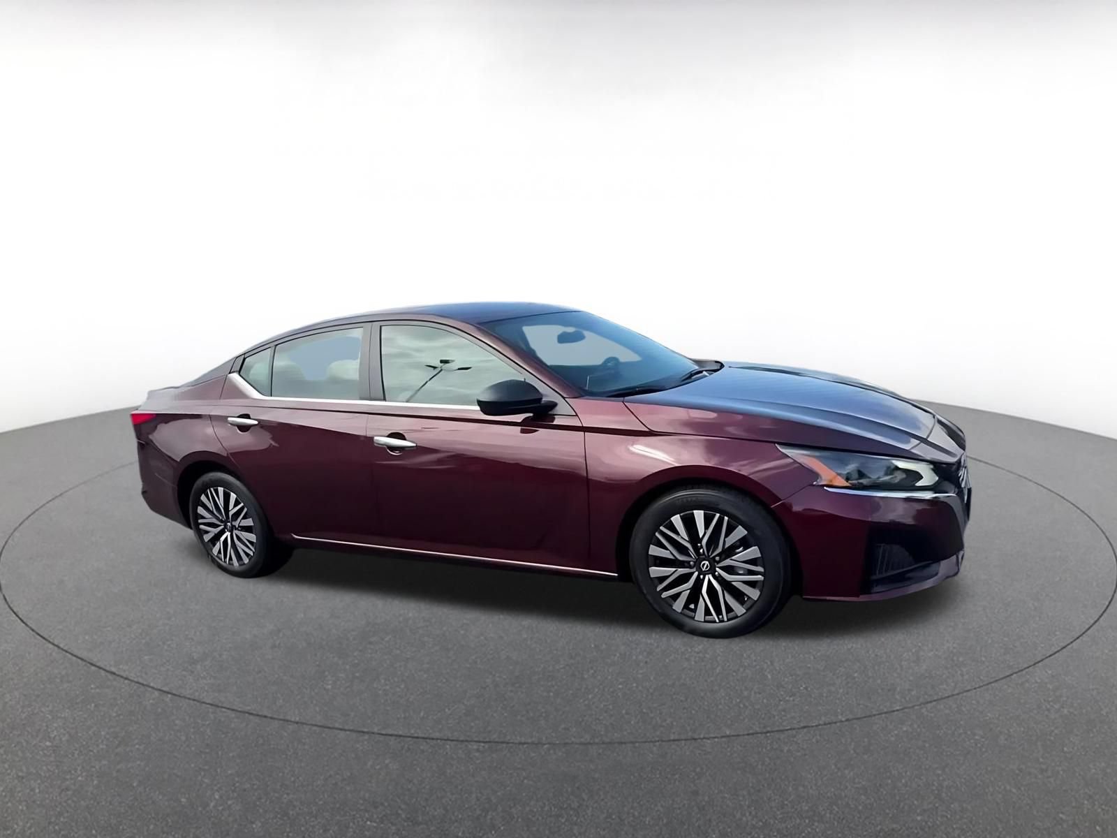 Used 2025 Nissan Altima 2.5 SV FWD video 2