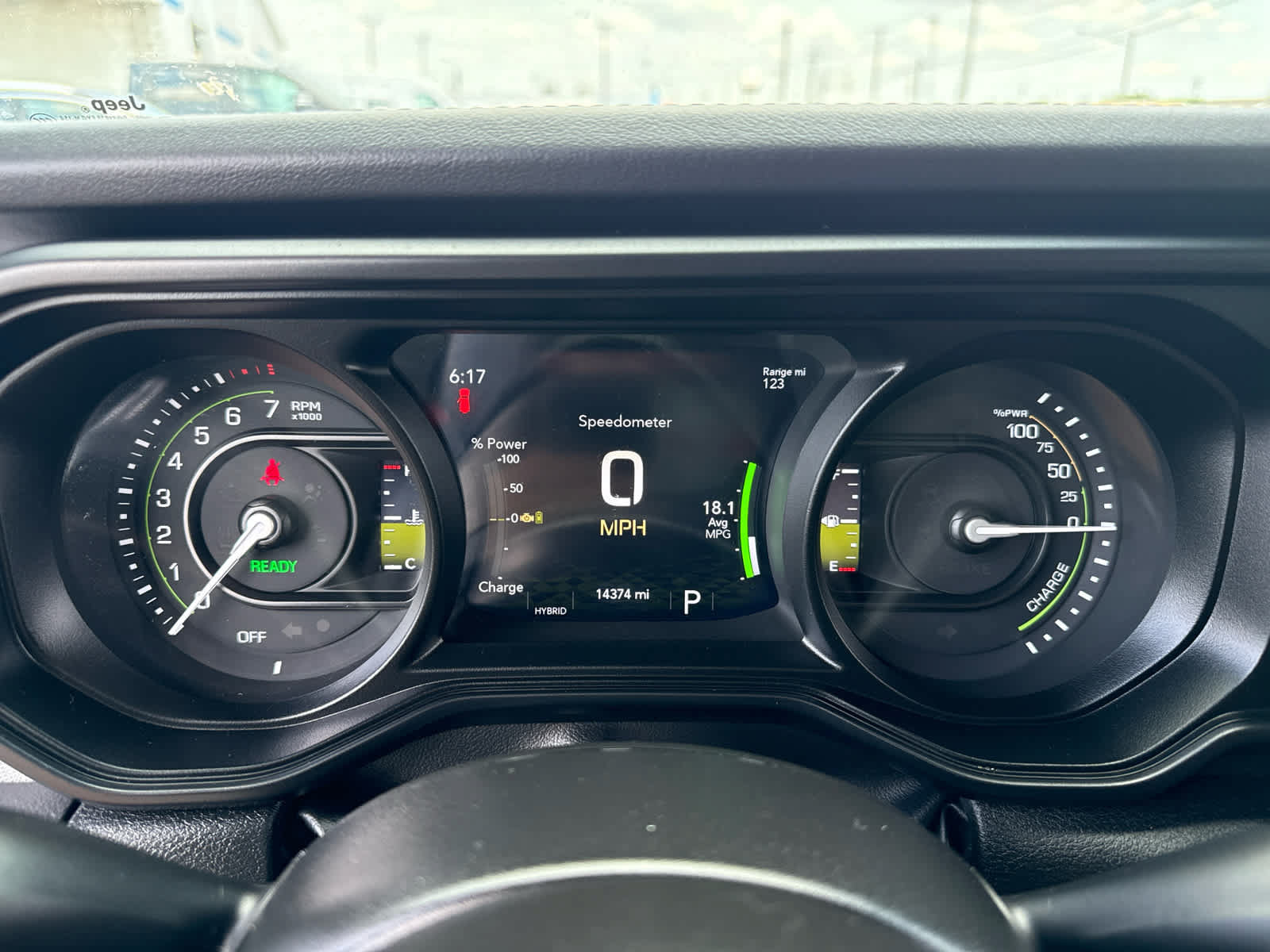 Used 2025 Jeep Wrangler Unlimited Sahara AWD/4WD image 20