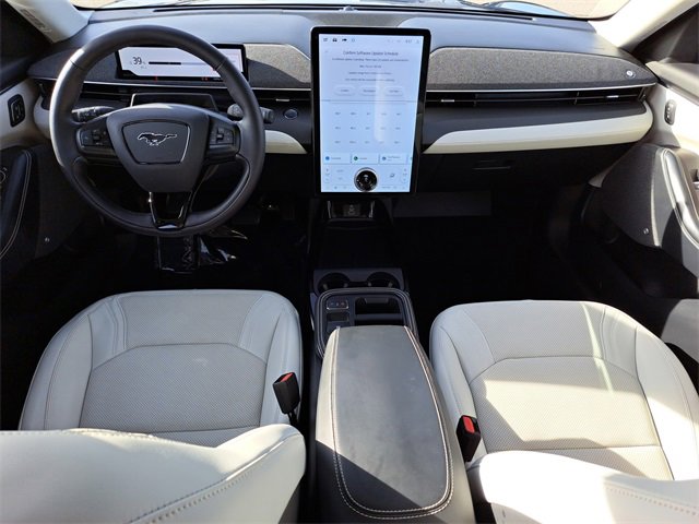 Certified 2025 Ford Mustang Mach-E Premium image 18