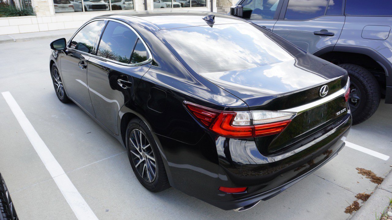 Used 2017 Lexus ES 350 image 6