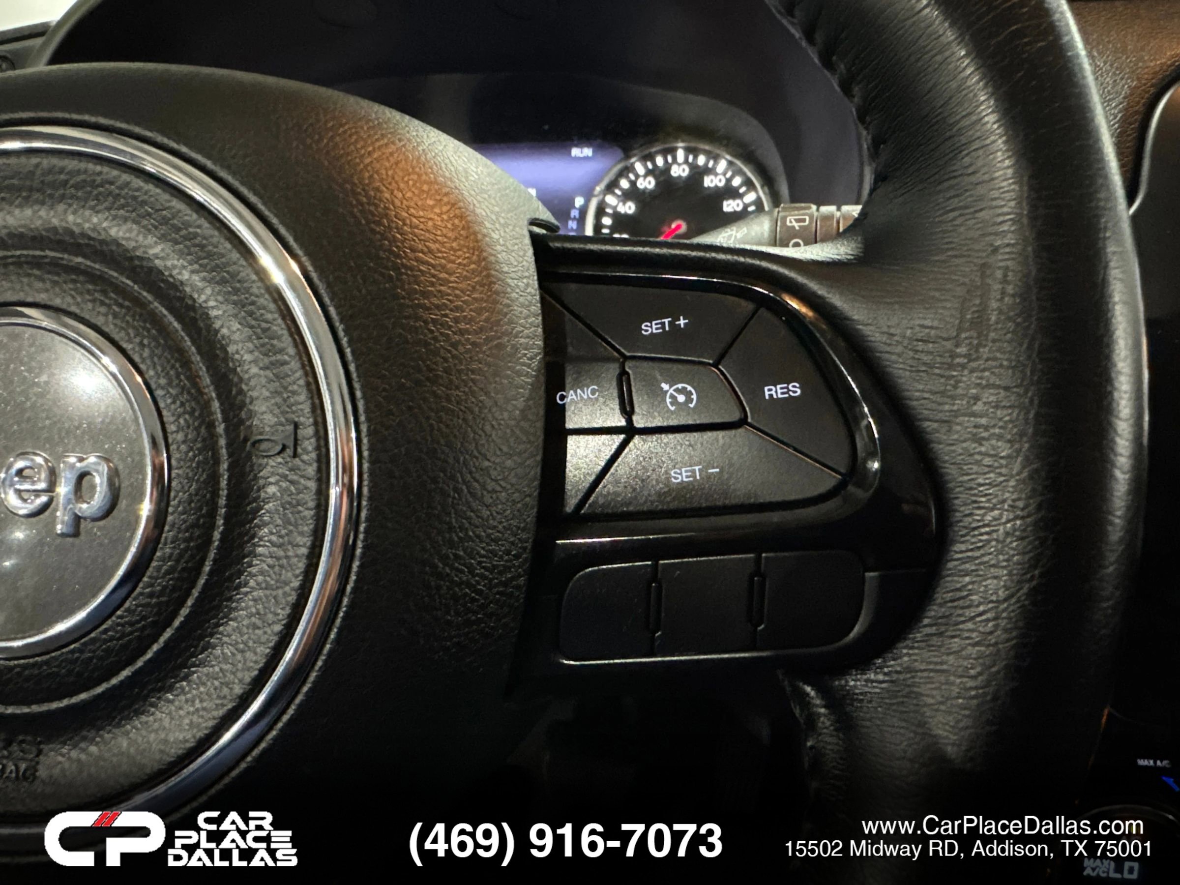 Used 2017 Jeep Renegade Altitude image 31