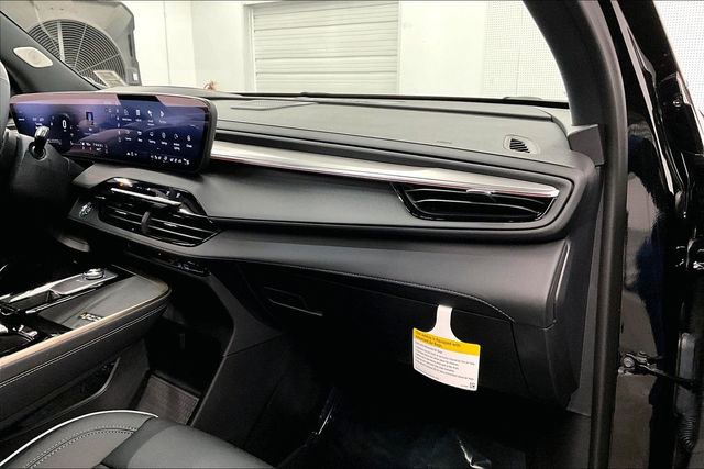 Used 2025 Buick Enclave Avenir w/ Trailering Package, 5000 lbs. image 18