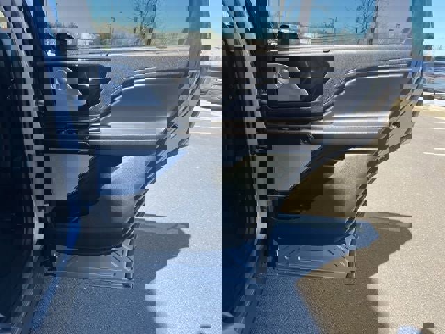 Used 2023 Lincoln Aviator Reserve w/ Equipment Group 201A image 22