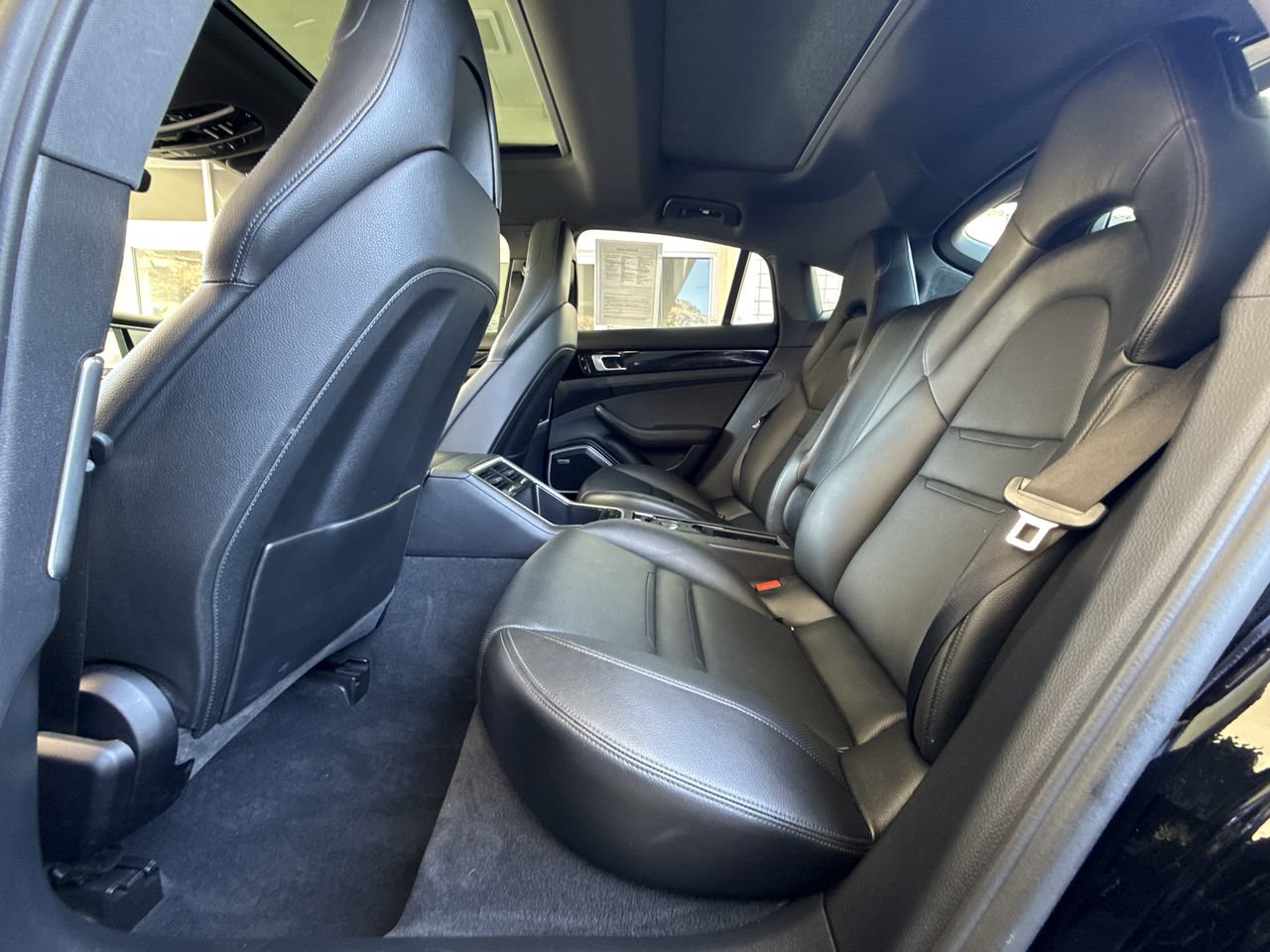 Used 2019 Porsche Panamera 4 w/ Premium Package Plus AWD/4WD image 26
