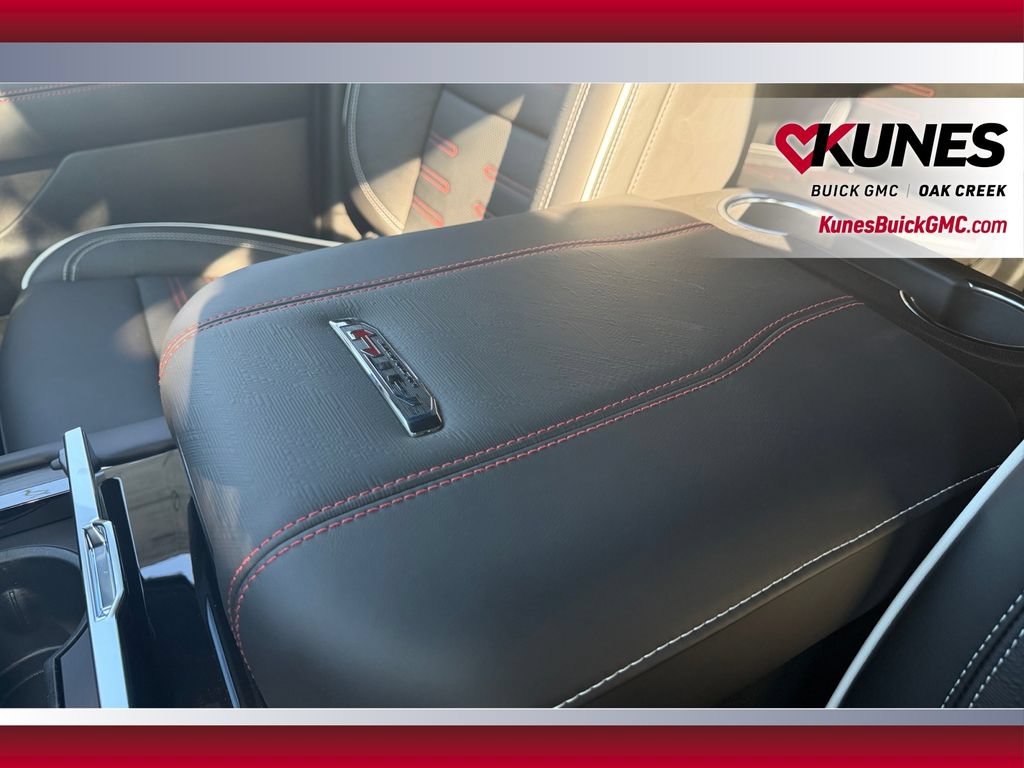 New 2026 GMC Yukon XL AT4 Ultimate w/ LPO, Floor Liner Package AWD/4WD image 30