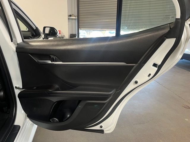 Used 2022 Toyota Camry LE w/ Cold Weather Package FWD image 15