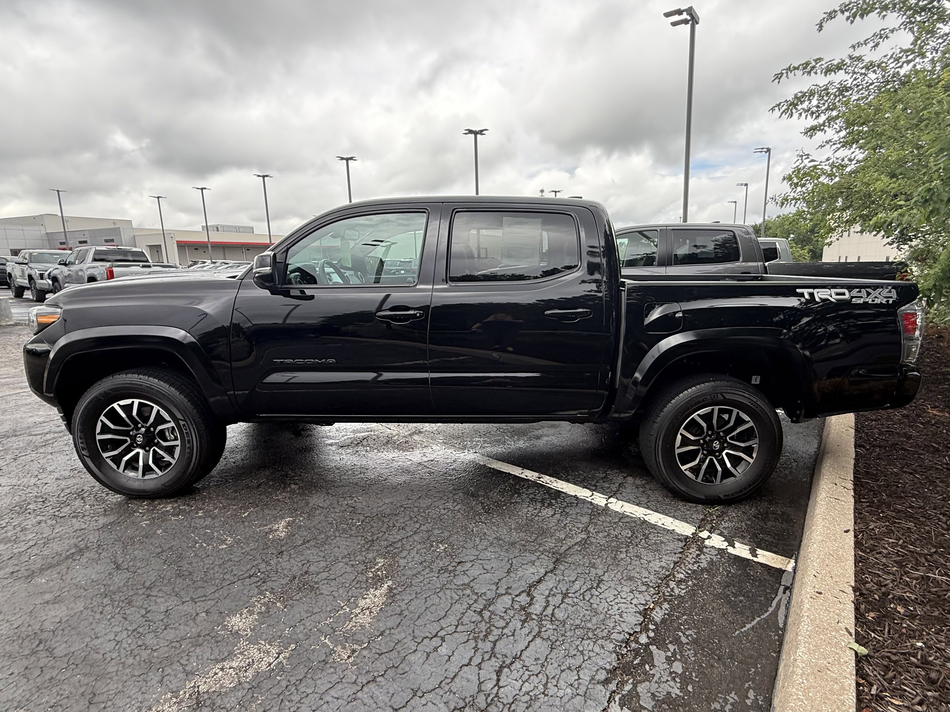 Certified 2023 Toyota Tacoma TRD Sport w/ TRD Premium Sport Package AWD/4WD image 23
