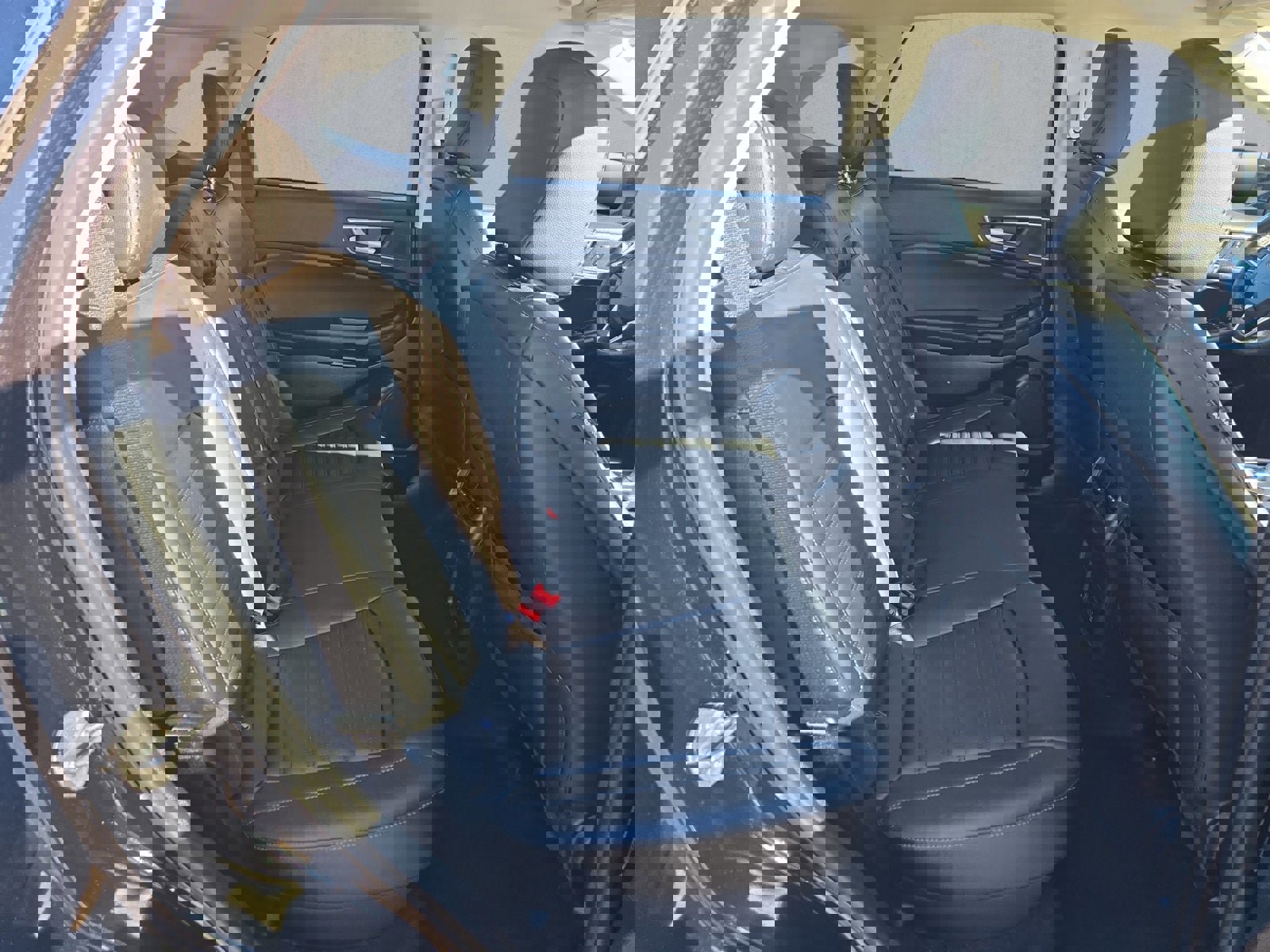 Certified 2024 Ford Edge SEL w/ Convenience Package image 24