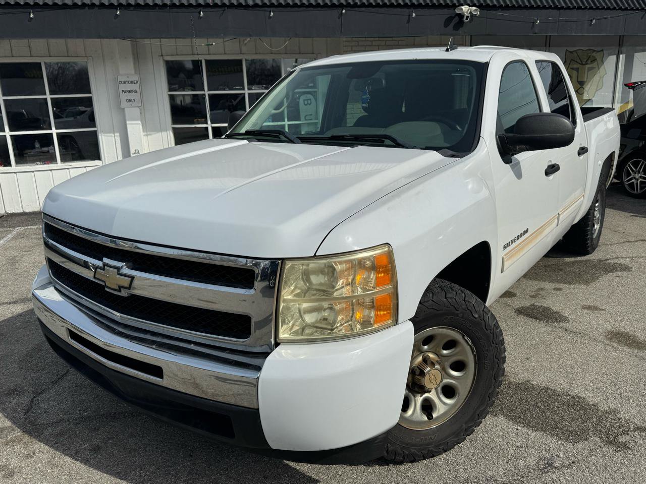 Used 2011 Chevrolet Silverado 1500 LS RWD image 2