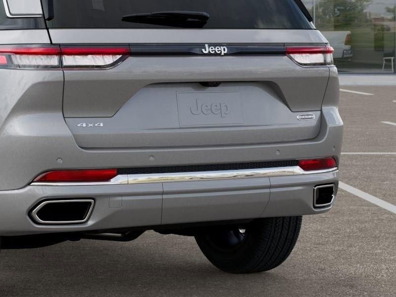 New 2025 Jeep Grand Cherokee Overland image 13