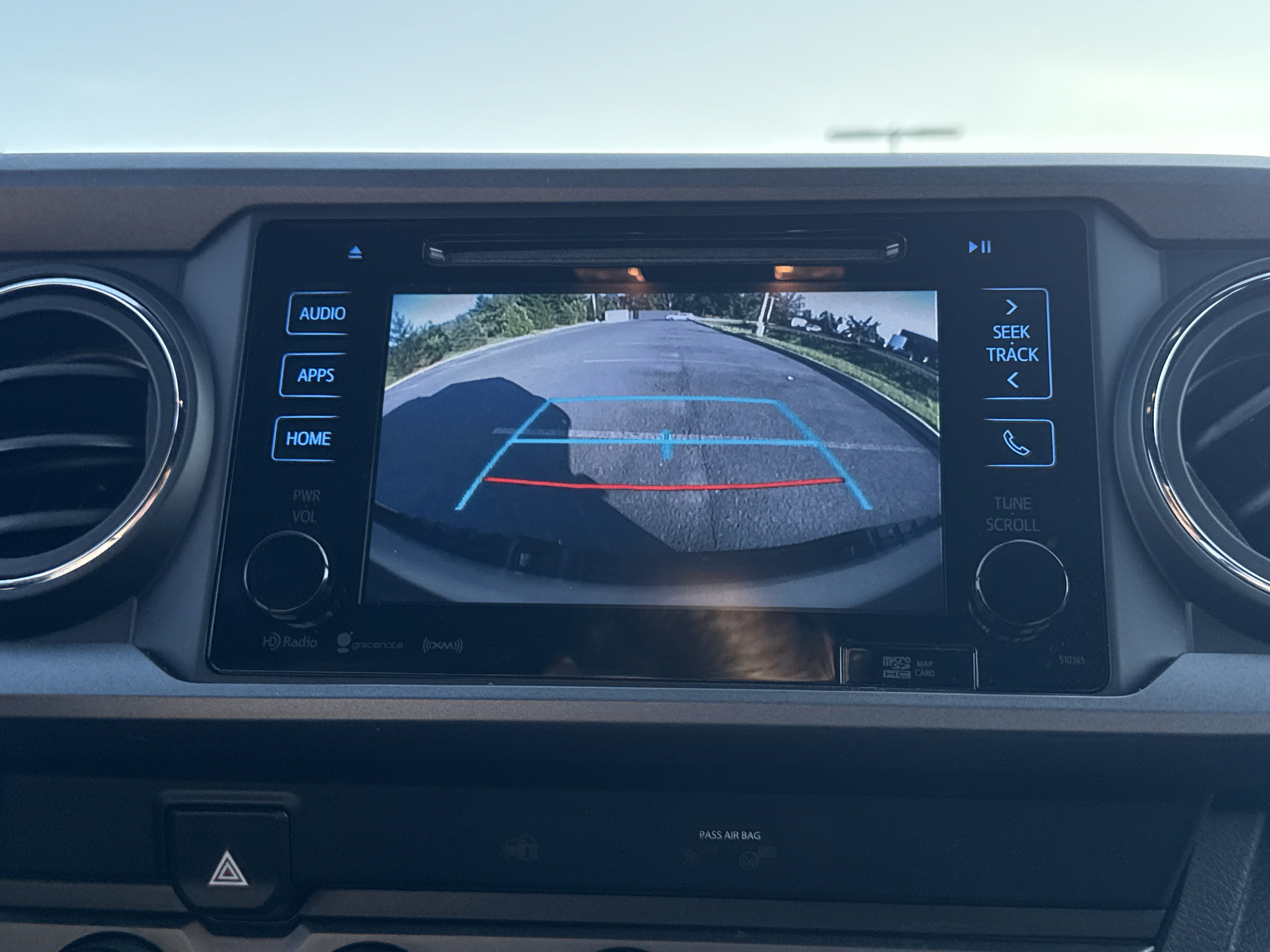 Used 2019 Toyota Tacoma TRD Off-Road AWD/4WD image 20