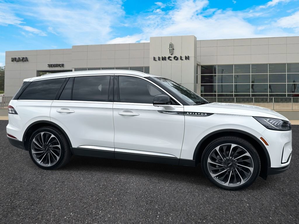 New 2025 Lincoln Aviator Reserve image 1