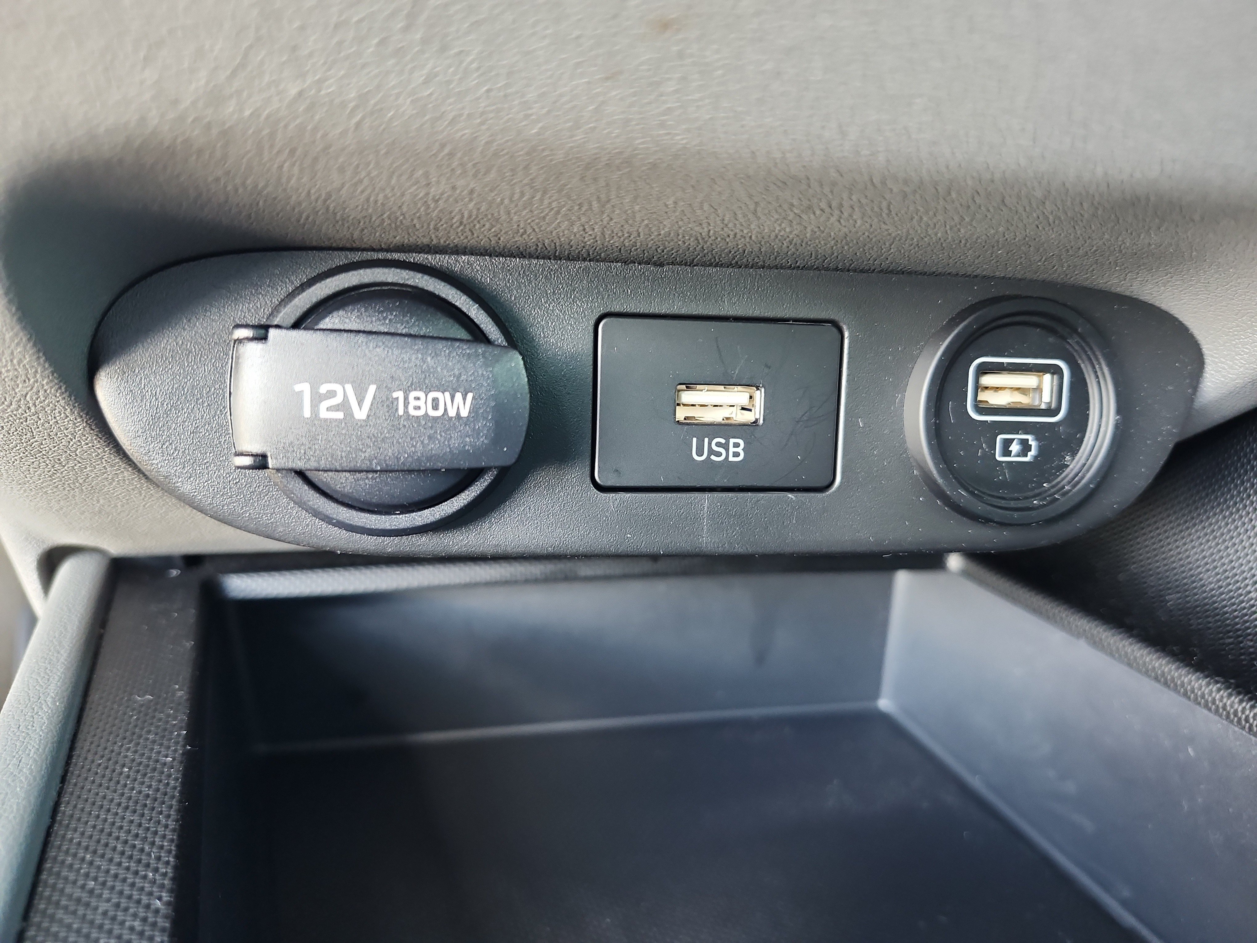 Certified 2023 Hyundai Elantra SE w/ Cargo Package FWD image 22