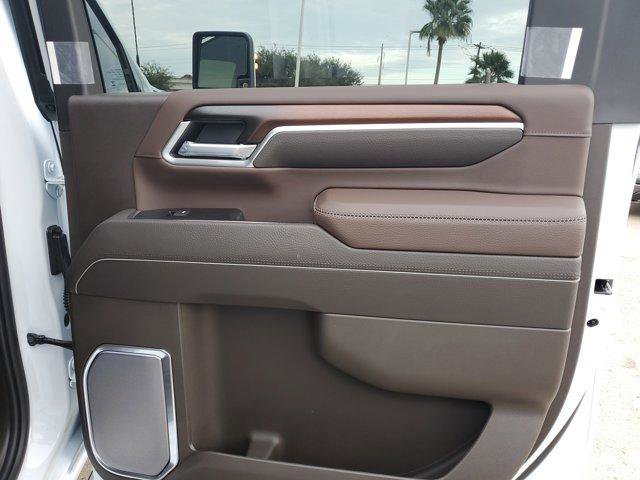 New 2026 GMC Sierra 2500 Denali w/ Denali Reserve Package image 11