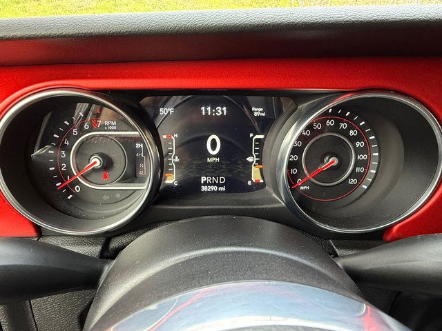 Used 2021 Jeep Gladiator Rubicon w/ Cold Weather Group image 20