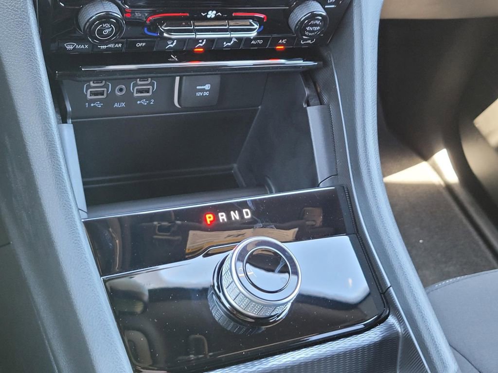 New 2024 Jeep Grand Cherokee Laredo X w/ Trailer Tow Package image 21