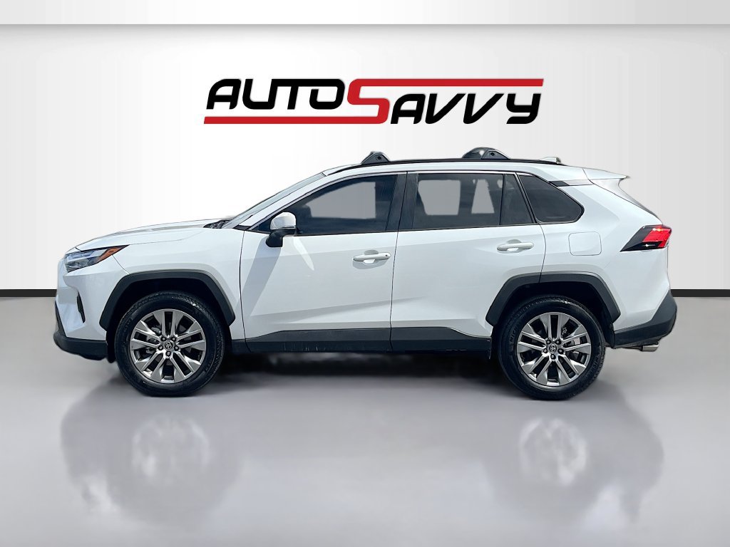 Used 2025 Toyota RAV4 XLE Premium w/ Weather Package FWD image 4