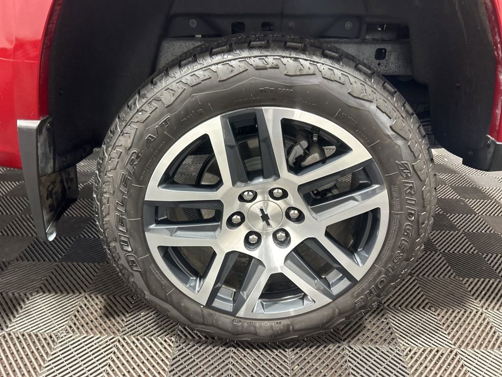 Used 2024 Chevrolet Colorado Z71 w/ Z71 Convenience Package 2 image 35