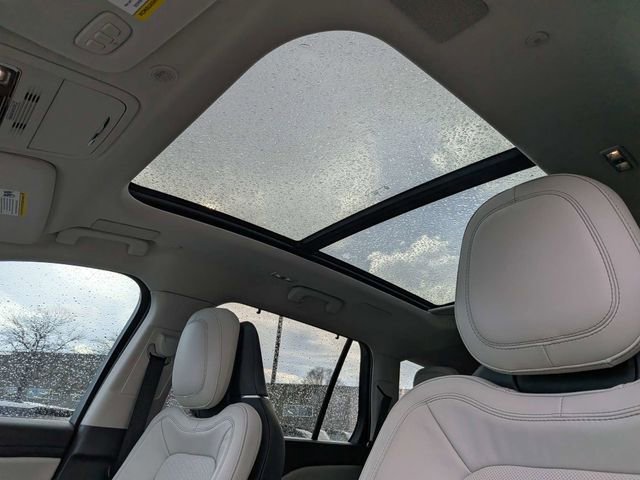 Used 2025 Lincoln Aviator Reserve w/ Equipment Group 201A image 22