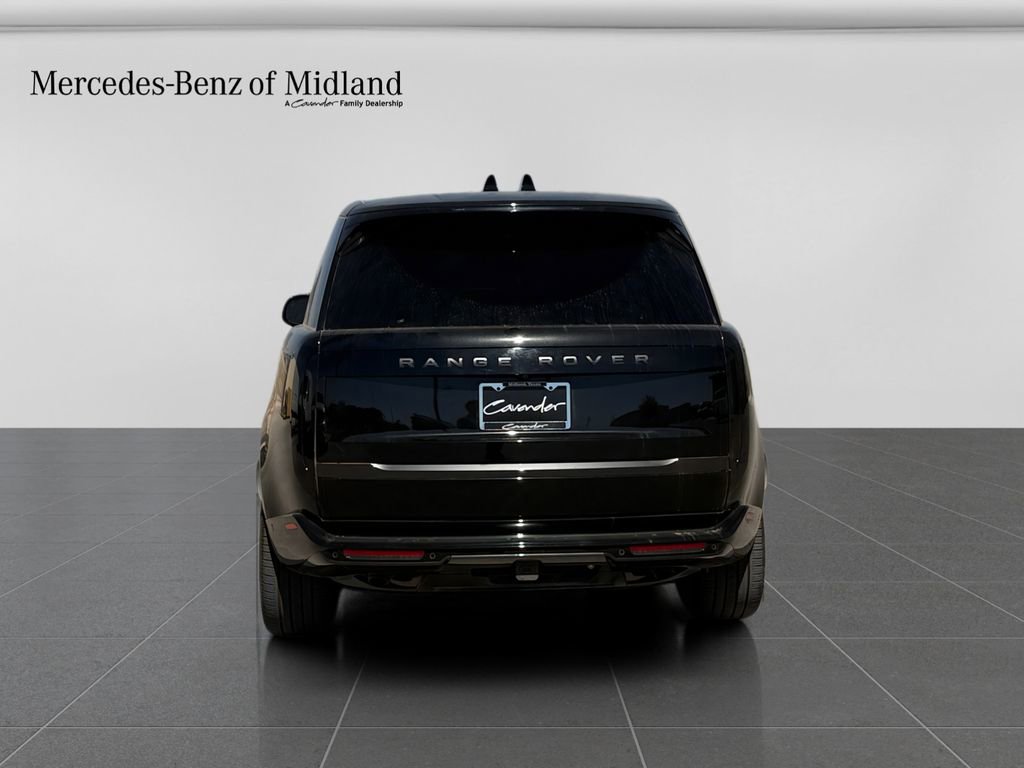 Used 2025 Land Rover Range Rover Long Wheelbase SE image 6