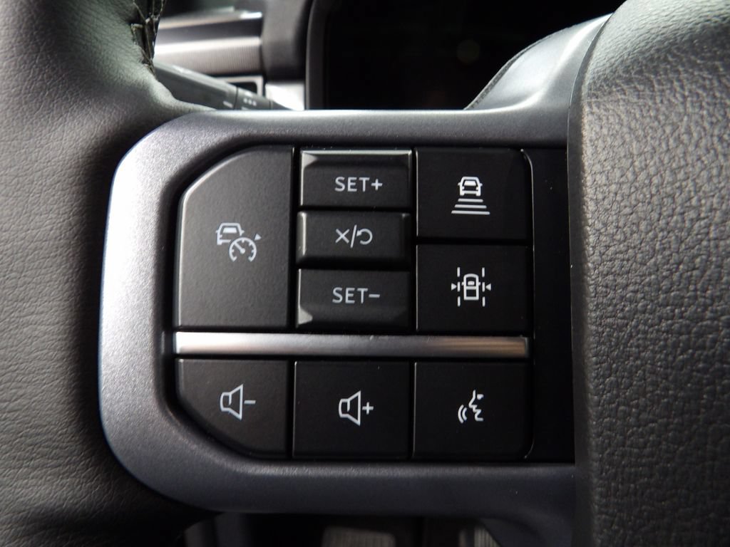 Used 2025 Ford F150 Lariat AWD/4WD image 57