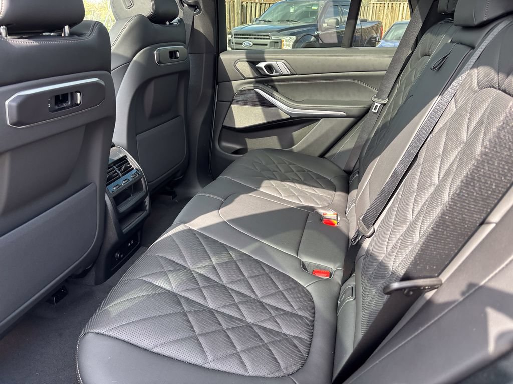 New 2026 BMW X5 xDrive40i w/ M Sport Package AWD/4WD image 30