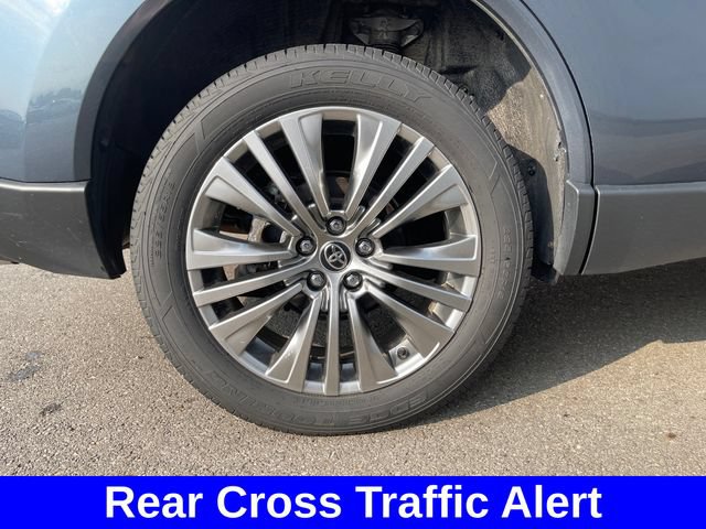 Used 2024 Toyota Venza Limited AWD/4WD image 37