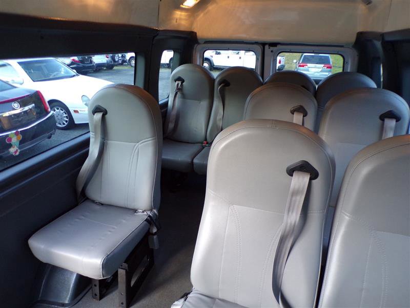 Used 2014 Ford E-250 and Econoline 250 Extended w/ Power Group image 28