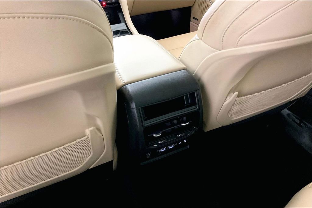 Used 2022 Jeep Grand Cherokee Limited 4xe image 10