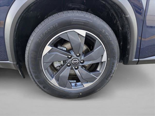 Used 2025 Nissan Rogue SV FWD image 22