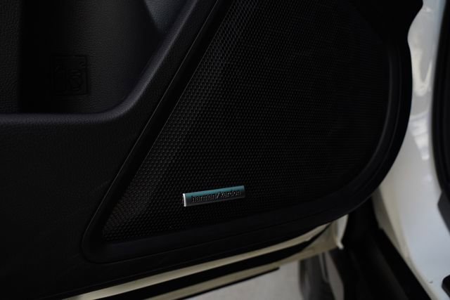 Certified 2024 Subaru Outback Limited image 31