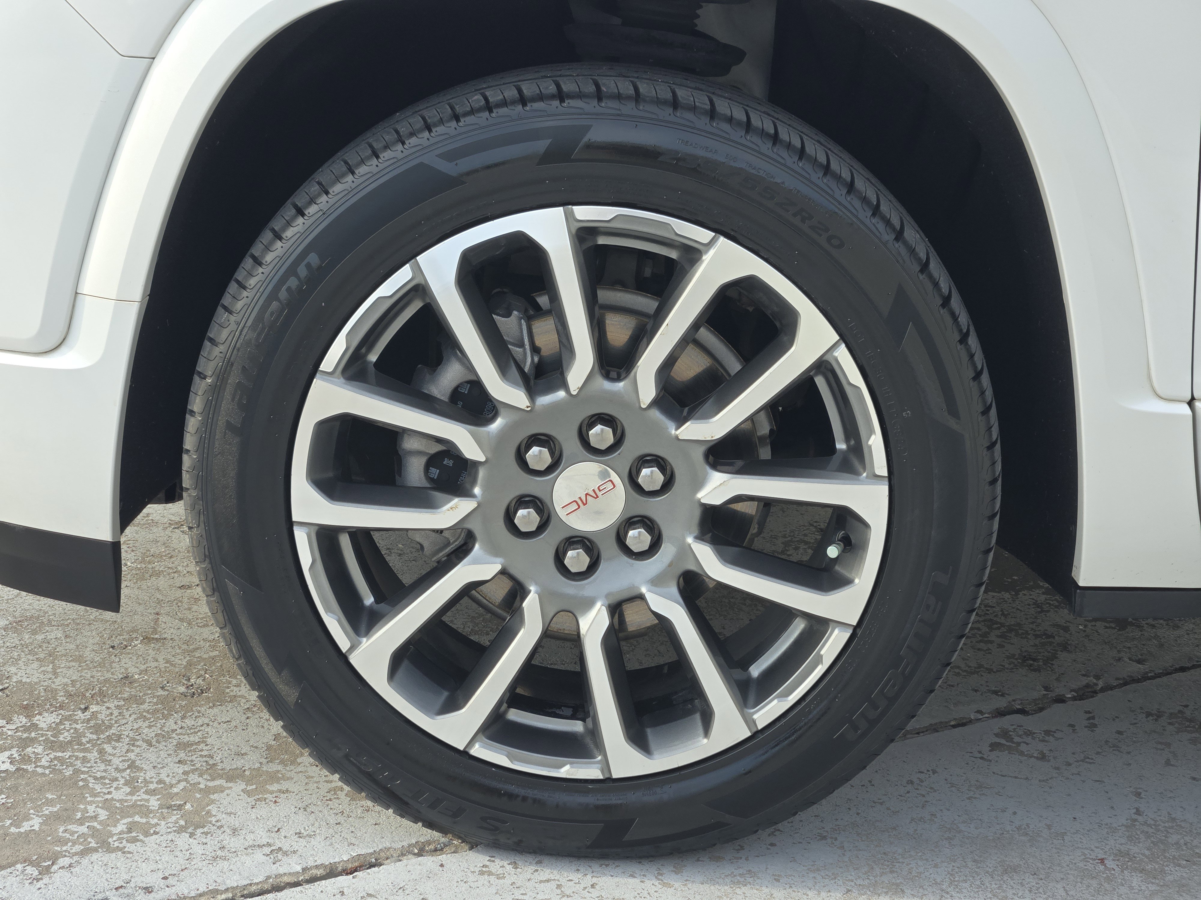 Used 2021 GMC Acadia Denali image 15