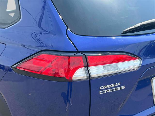 Certified 2023 Toyota Corolla Cross LE w/ Moonroof Package image 11