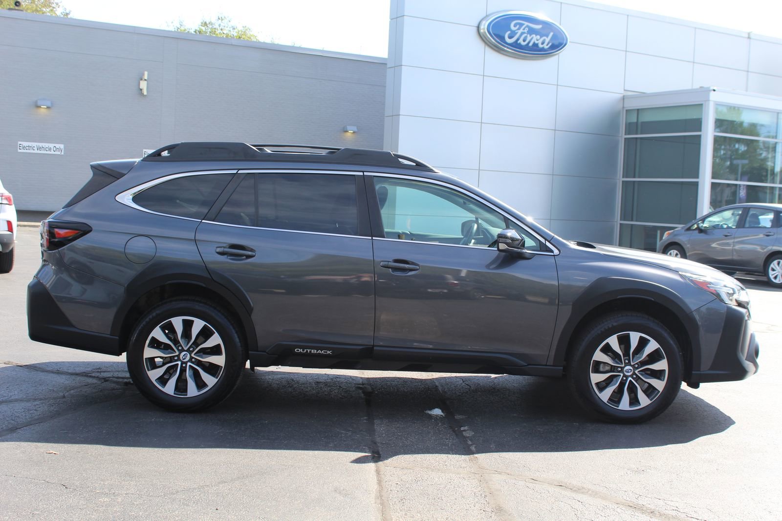 Used 2024 Subaru Outback Limited image 9