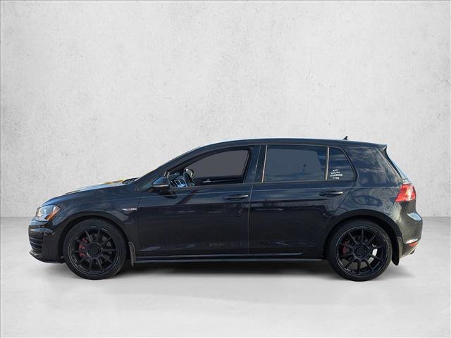 Used 2017 Volkswagen Golf S image 8