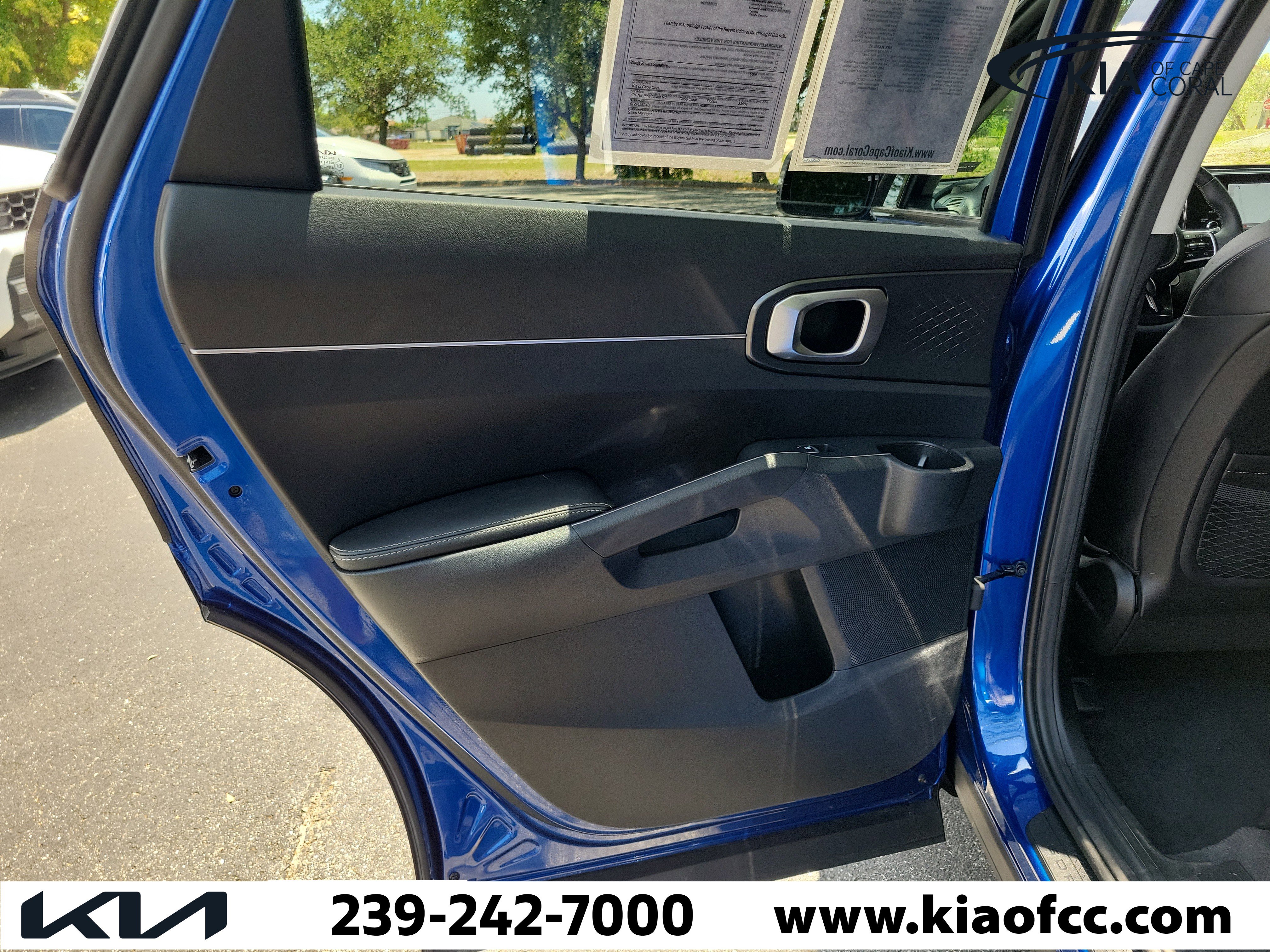 Used 2022 Kia Sorento S w/ Panoramic Sunroof Package FWD image 15