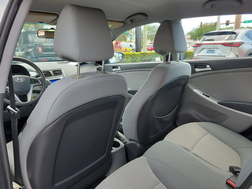 Used 2013 Hyundai Accent GS FWD image 10