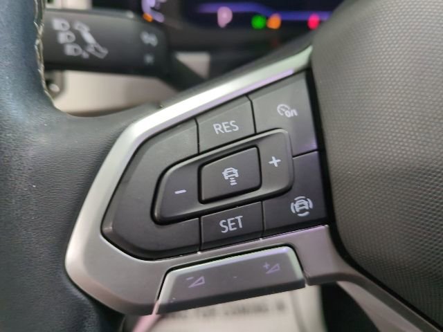 Used 2023 Volkswagen Atlas SE image 25