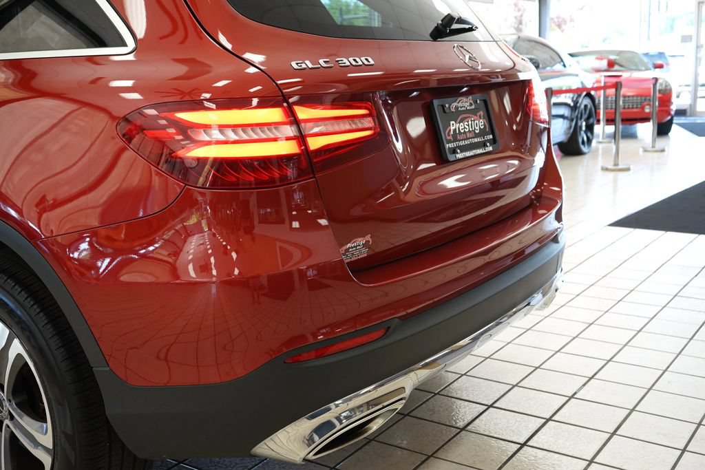 Used 2017 Mercedes-Benz GLC 300 4MATIC image 14