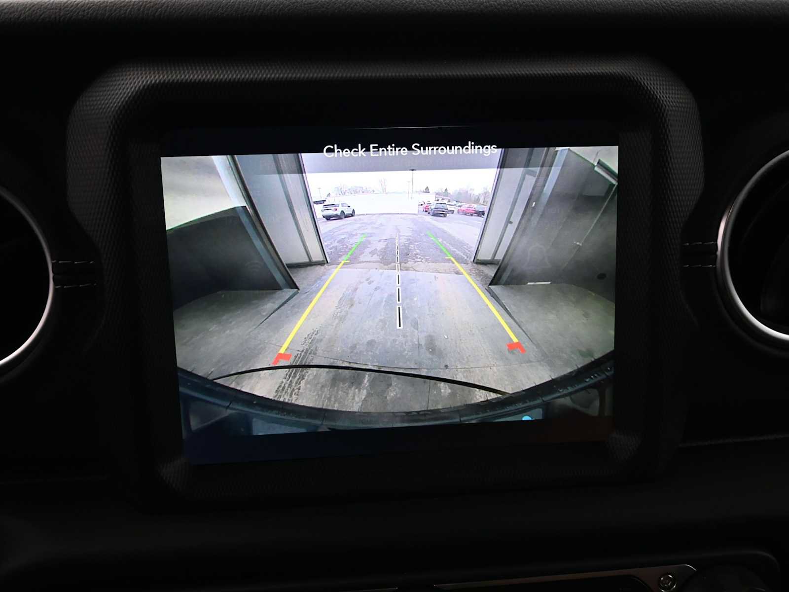 Used 2023 Jeep Wrangler Sahara w/ Cold Weather Group image 15